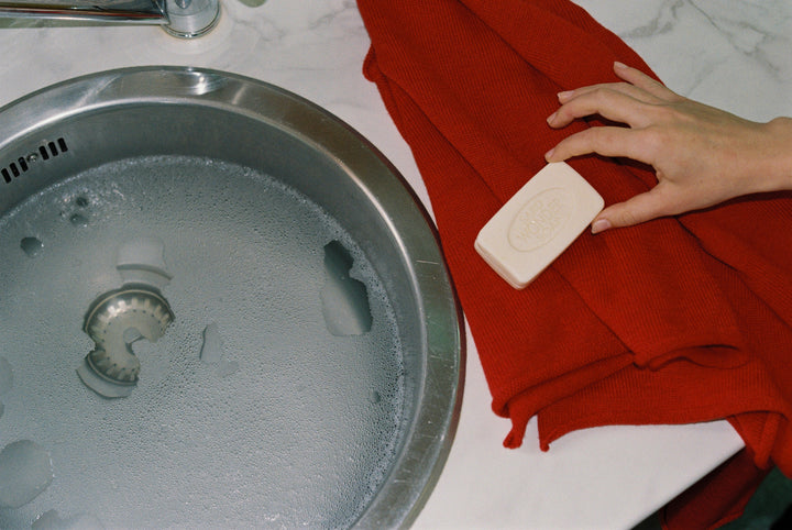 Wash: how to hand wash knitwear